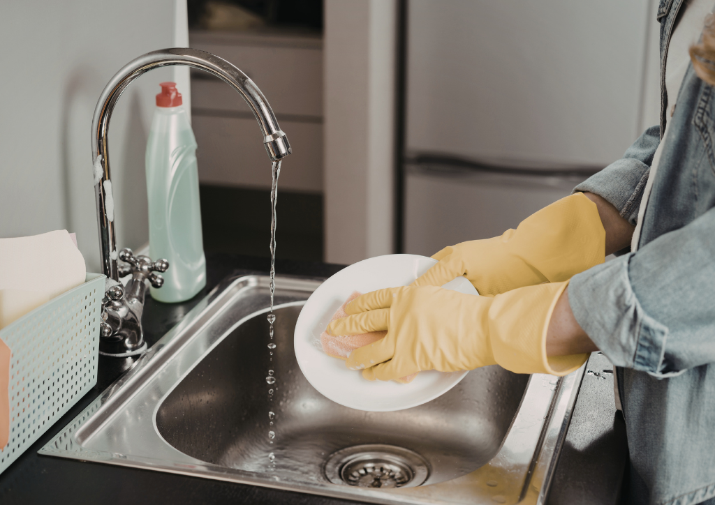 oszczędzanie wody - grafika Canva