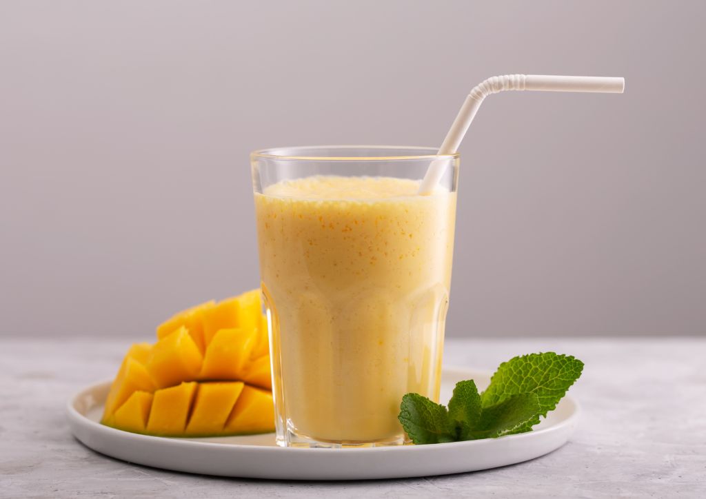 koktajl mango, grafika canva